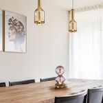 C28300093-2-