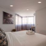C17900185-2-