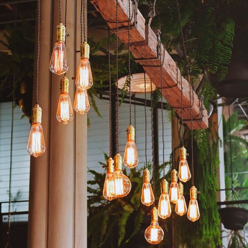 AMPOLLETA E27 LED STUDIO PERA FILAMENTO 4W LUZ CÁLIDA
