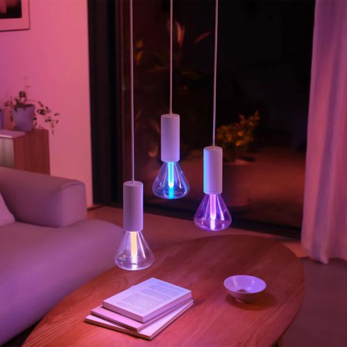 AMPOLLETA INTELIGENTE E27 PHILIPS HUE TRIANGULAR XL 6.8W LUZ CÁLIDA A LUZ FRÍA Y RGB