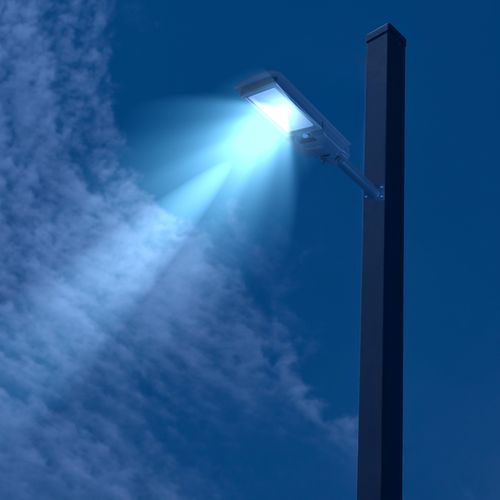 ALUMBRADO PÚBLICO PHILIPS ESSENTIAL SMARTBRIGHT SOLAR TODO EN UNO 25W LUZ FRÍA IP65
