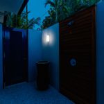 C34400036-2-