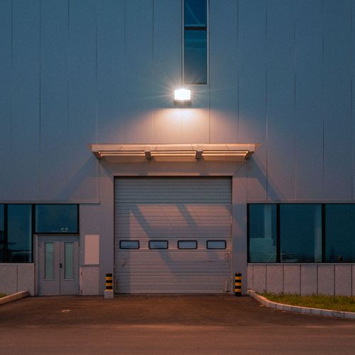 PROYECTOR PHILIPS BVP150 DS43 200W LUZ CÁLIDA IP65