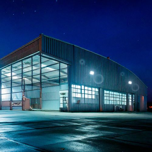 PROYECTOR SOLAR LED STUDIO 400W LUZ FRÍA IP65