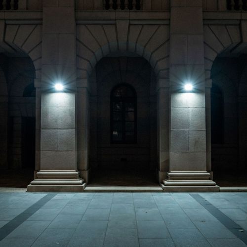 PROYECTOR PHILIPS ESSENTIAL BVP150 100W LUZ FRÍA IP65