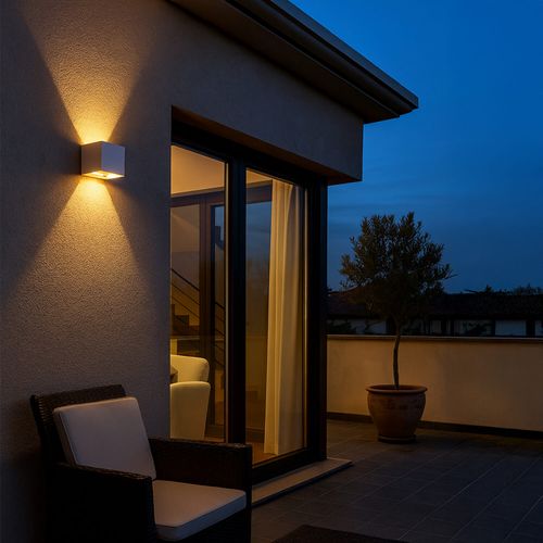 APLIQUÉ MURO LED STUDIO CUBO BIFOCAL 10W LUZ CÁLIDA IP65