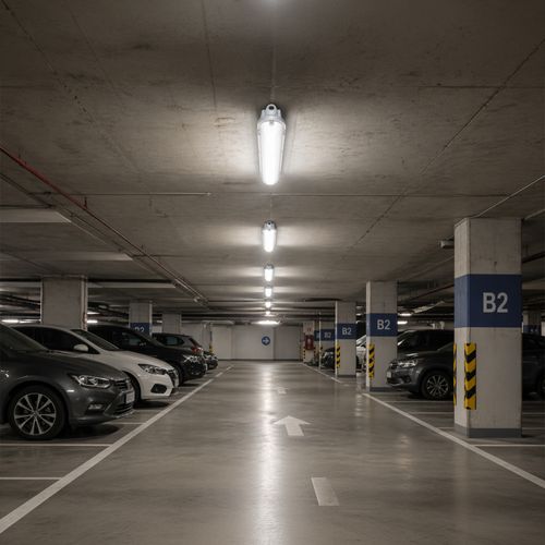 ESTANCO PHILIPS GREENPERFORM WATERPROOF +5 17,5W LUZ NEUTRA IP66 H6.8 7.9x64 CM